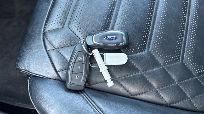 Ford Puma 1.0 EcoBoost Hybrid mHEV 155 ST-Line Vignale 5dr Petrol Hatchback